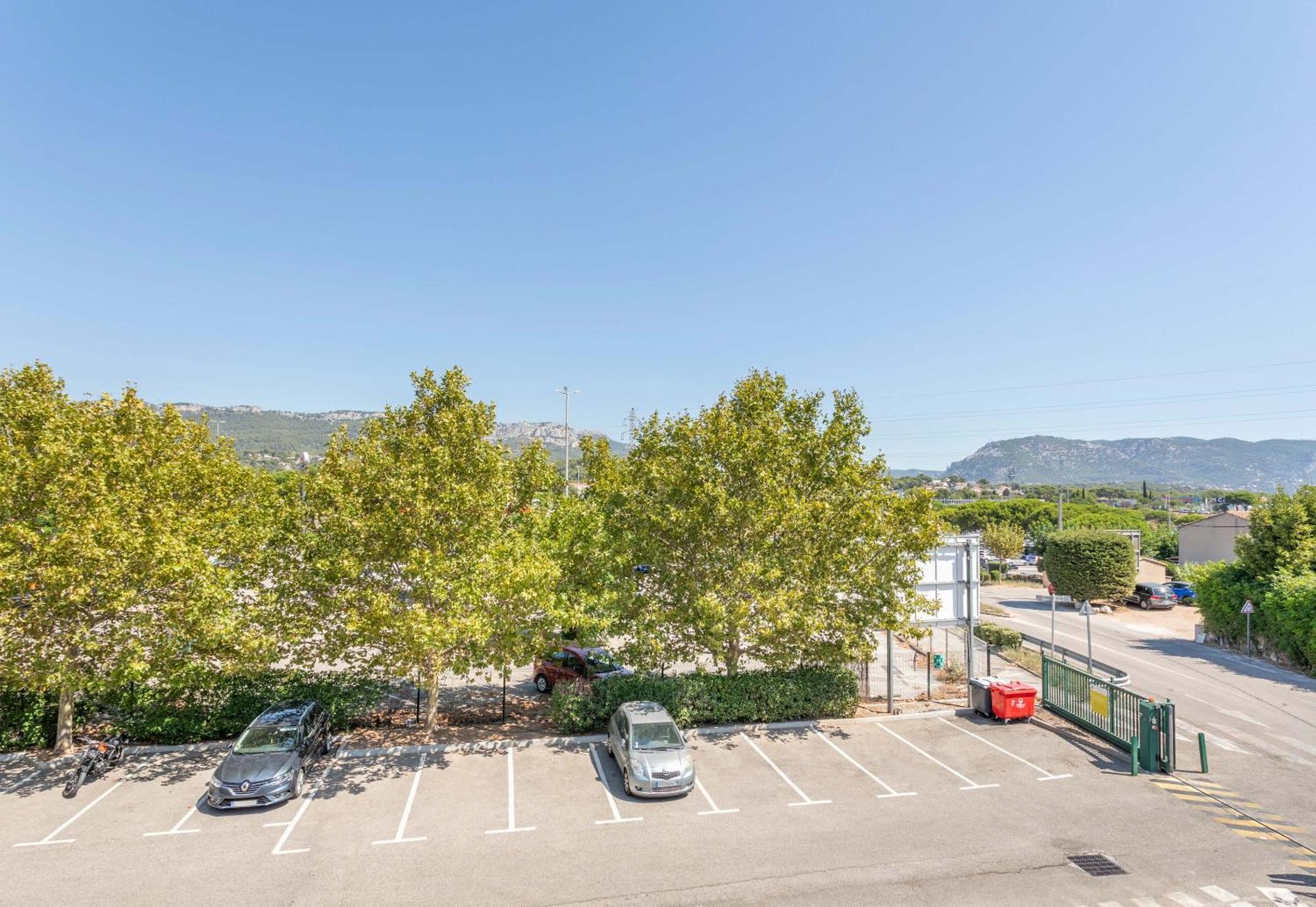 B&B Hotel Toulon 奥利奥斯 外观 照片